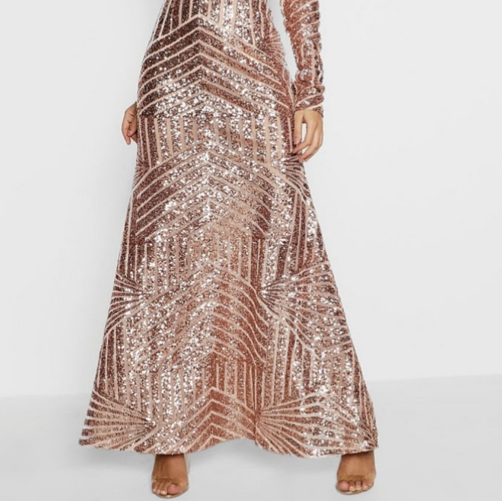 Boutique Sequin Long Sleeve Formal Dress - Picture 2 of 9